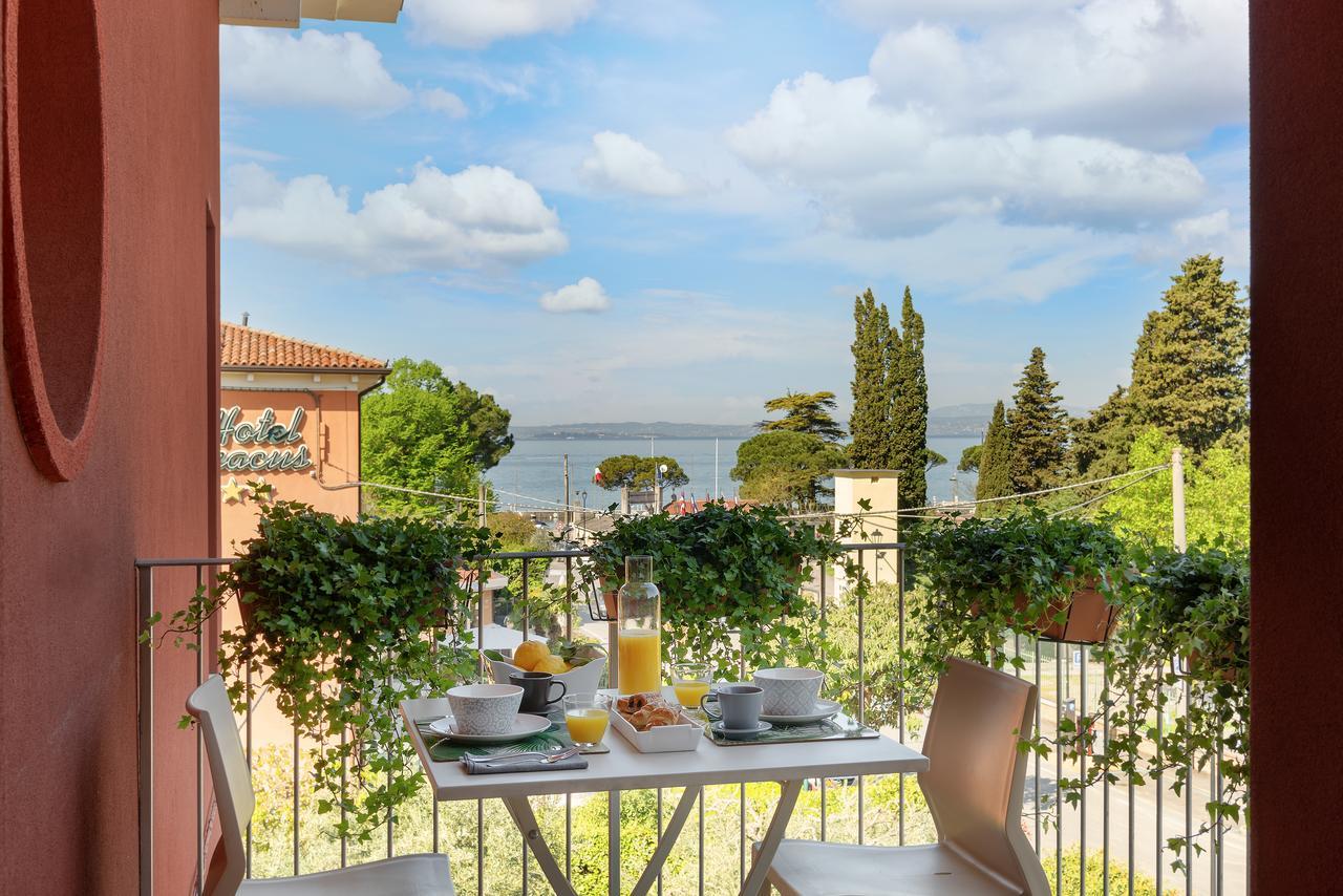 Vialeromadodici Rooms&apartments Affittacamere 3*