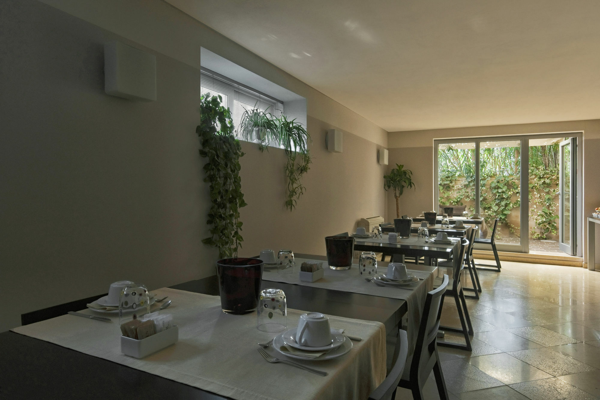 Affittacamere Vialeromadodici Rooms&apartments